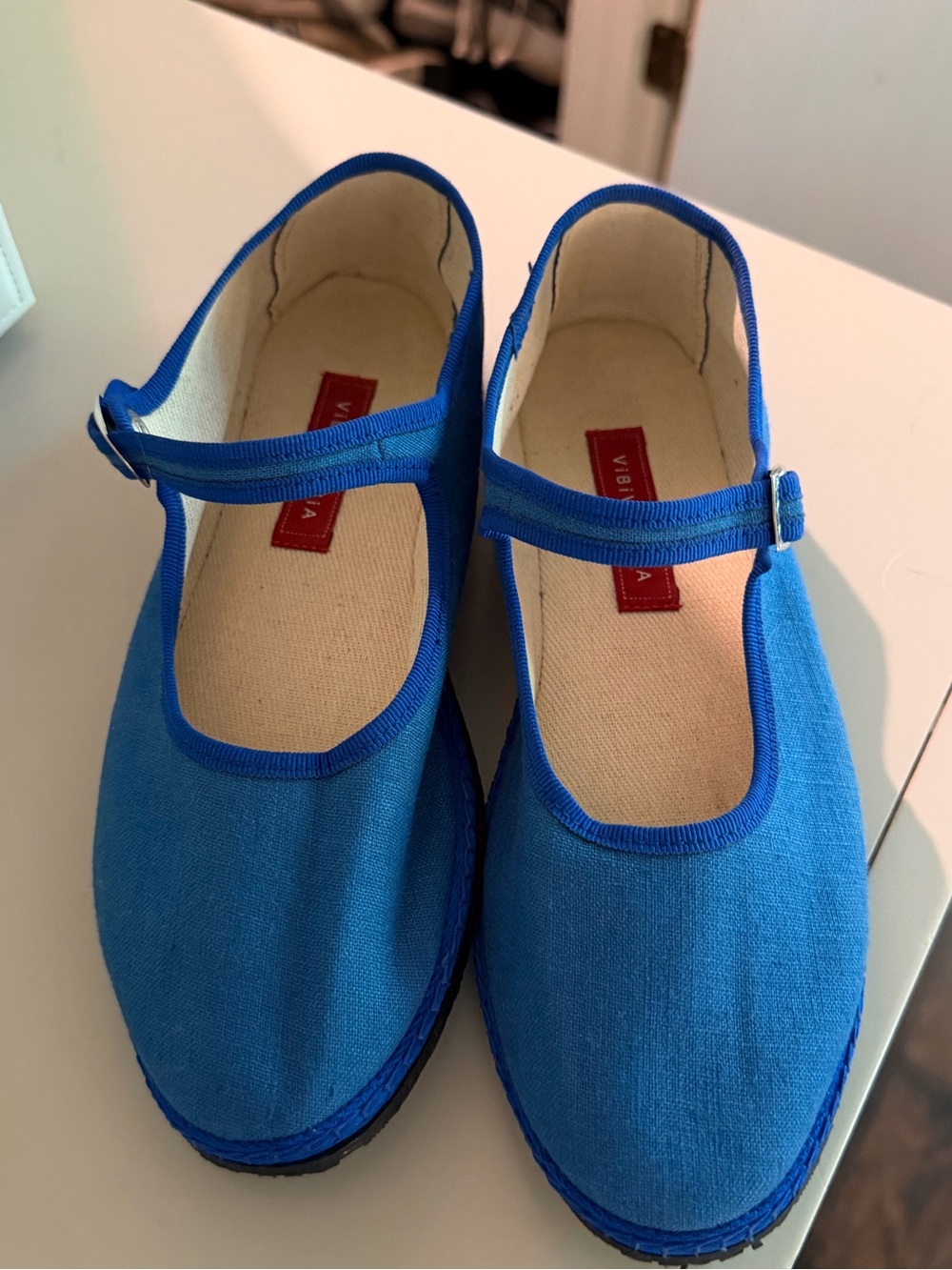 Vibi Venezia blue linen flats